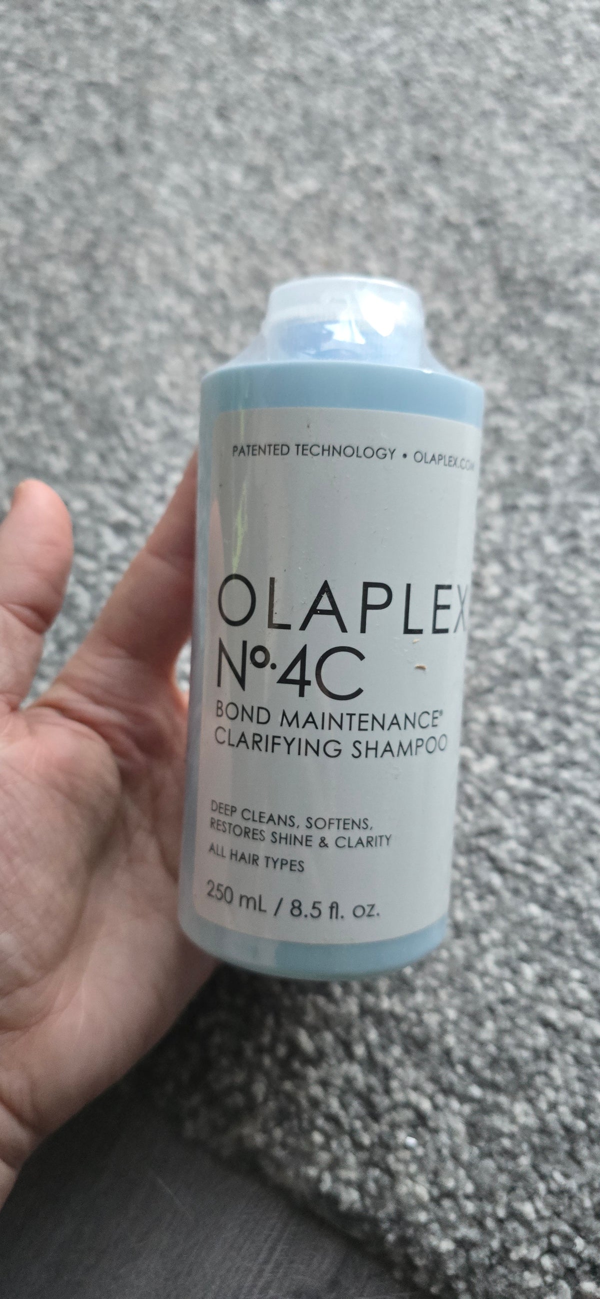 OLAPLEX No.4C Bond Maintenance Clarifying Shampoo 250ml